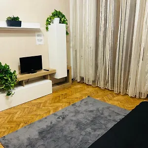 https://bb-nelly.it-lombardy.com